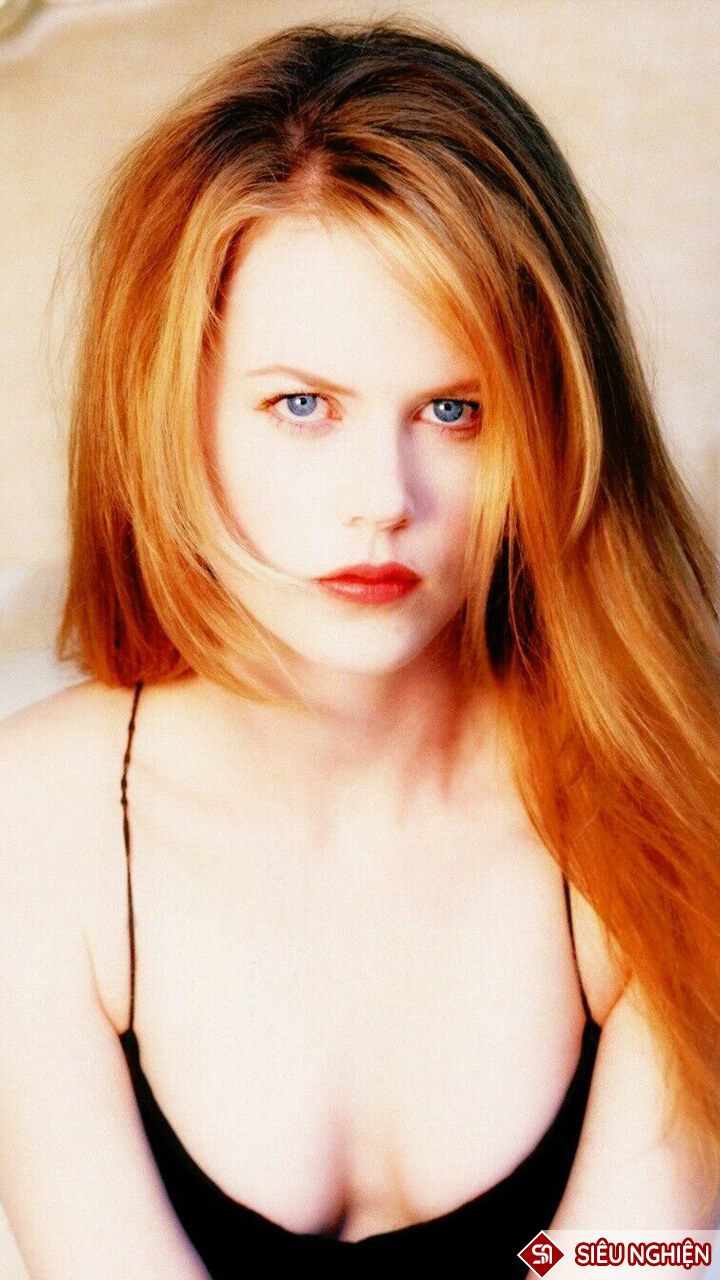 Diễn Viên Nicole Kidman diện đầm nhìn xuyên thấu nhận vị trí thứ 7 trên bảng xếp hạng của Forbes.